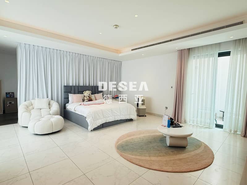 READY TO MOVE IN - PRIME LOCATION - BIG LAYOUT - Image 6