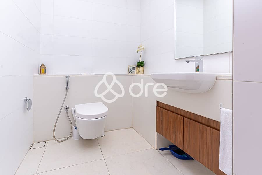 Golf View I Furnished I Luxurious 2-Bedroom - Image 25