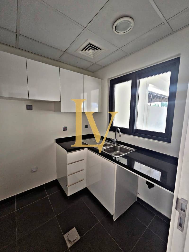 3 Bed+Maid | Middle unit | R2M14 | Rentd | Big Balcony - Image 6