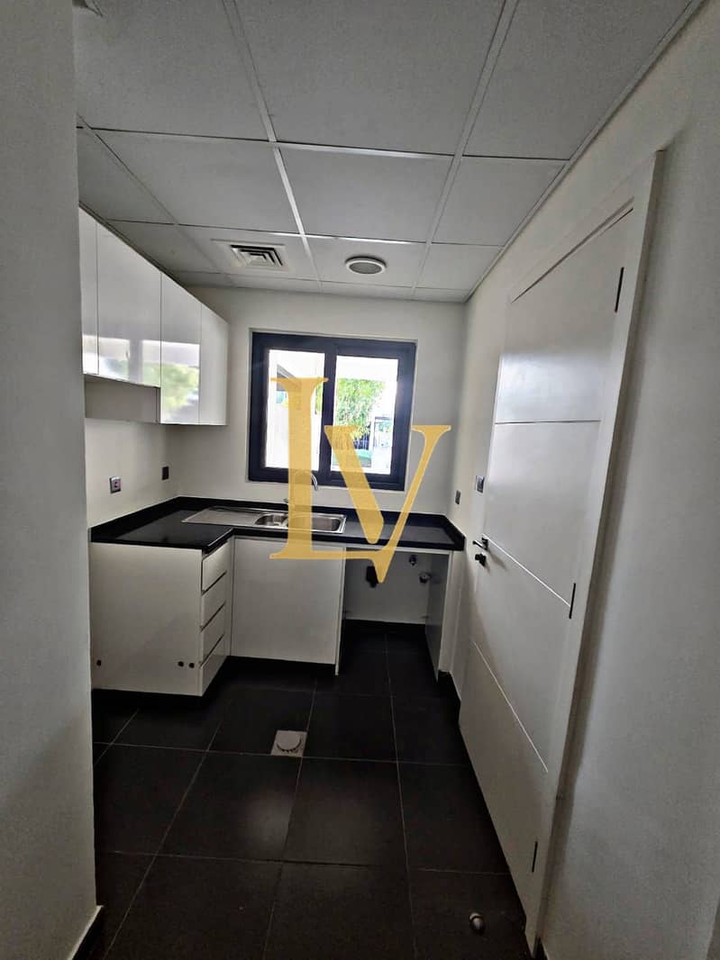 3 Bed+Maid | Middle unit | R2M14 | Rentd | Big Balcony - Image 7