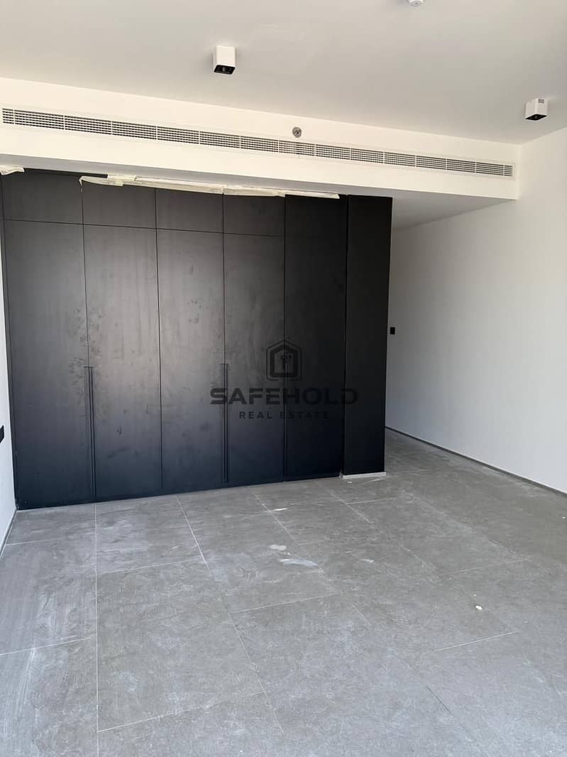 URGENTLY RENT | 2 BHK IN HIGHER FLOOR | PRIME LOCATION - Image 6