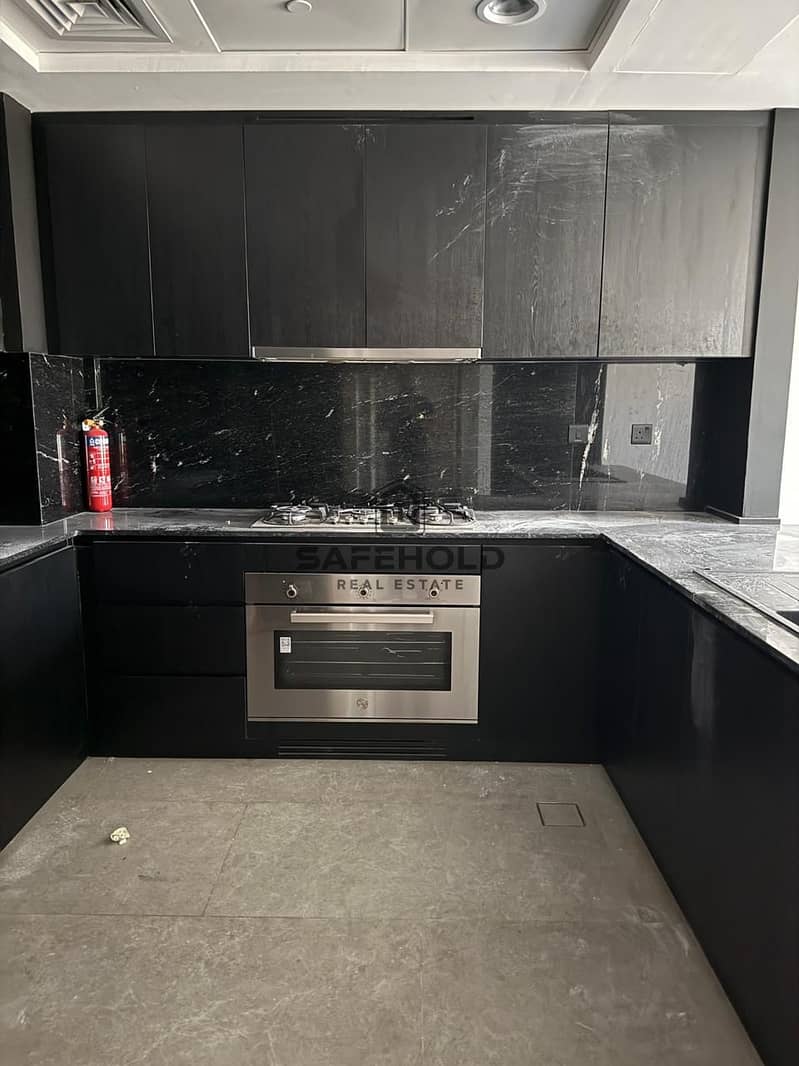 URGENTLY RENT | 2 BHK IN HIGHER FLOOR | PRIME LOCATION - Image 7