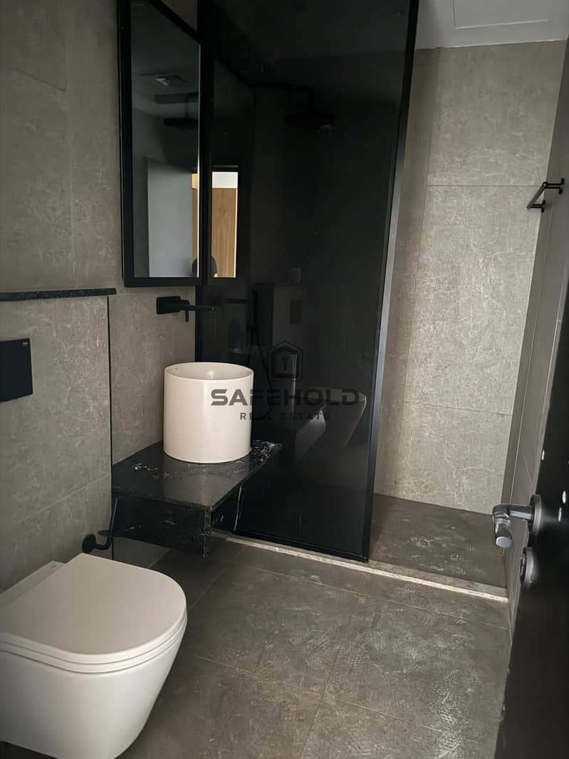 URGENTLY RENT | 2 BHK IN HIGHER FLOOR | PRIME LOCATION - Image 9