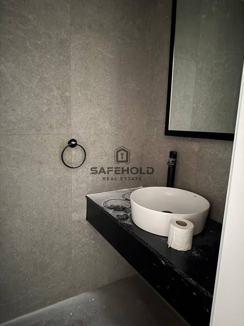 URGENTLY RENT | 2 BHK IN HIGHER FLOOR | PRIME LOCATION - Image 10