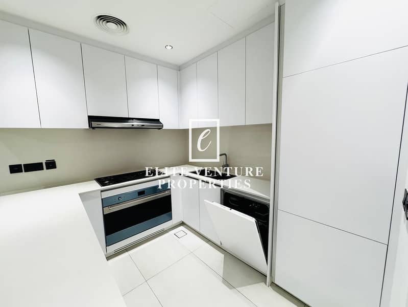 VACANT | 3 BEDROOM + MAID'S ROOM | SPACIOUS | BRIGHT APARTMENT