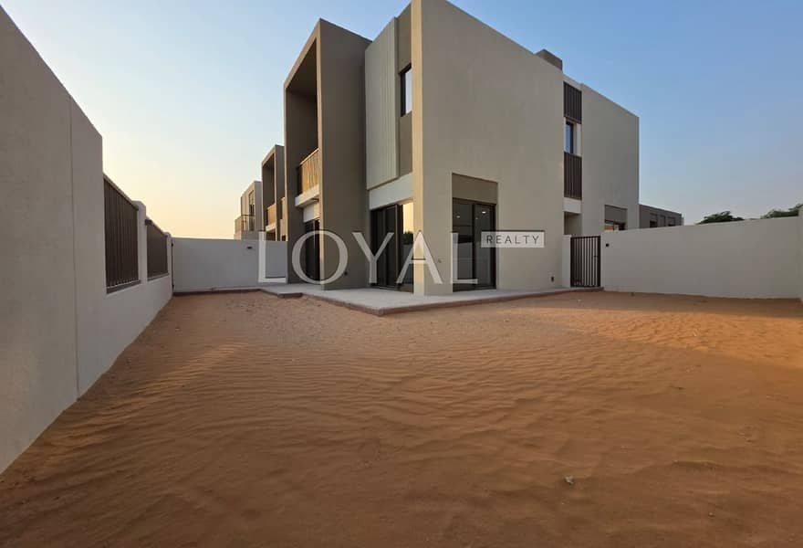 Single row | Near to Amenities | Full Park View