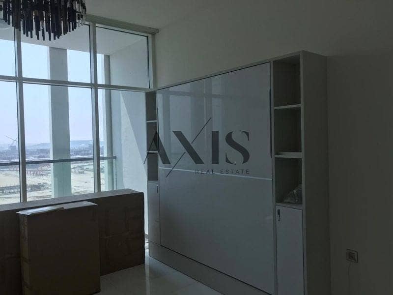 Bright and Spacious I Vacant I High Floor