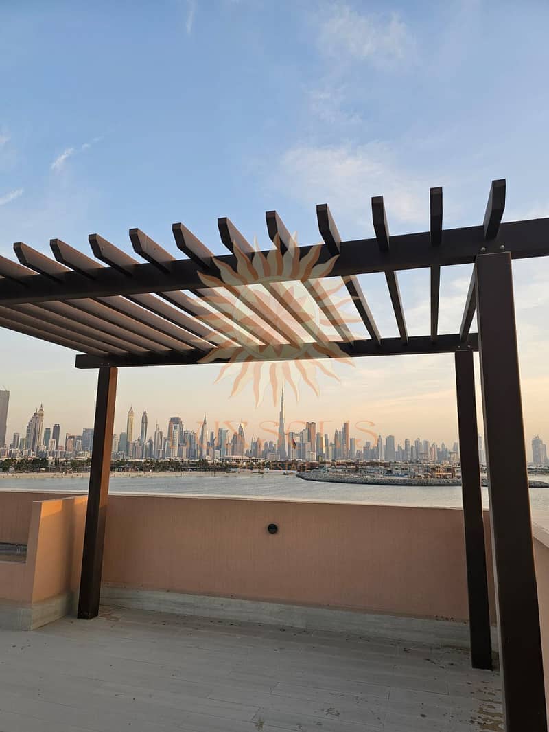 Waterfront Elegance in a Highly Sought Area - Image 11