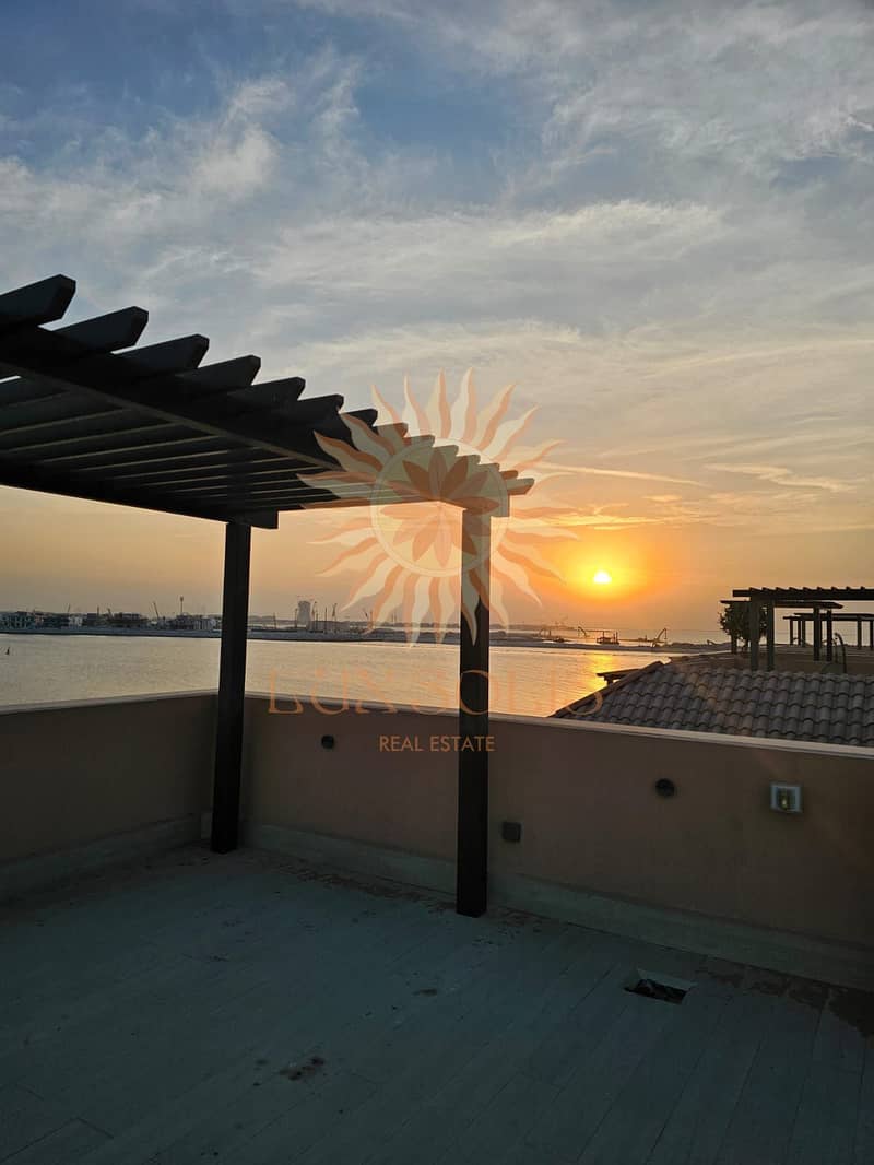 Waterfront Elegance in a Highly Sought Area - Image 12