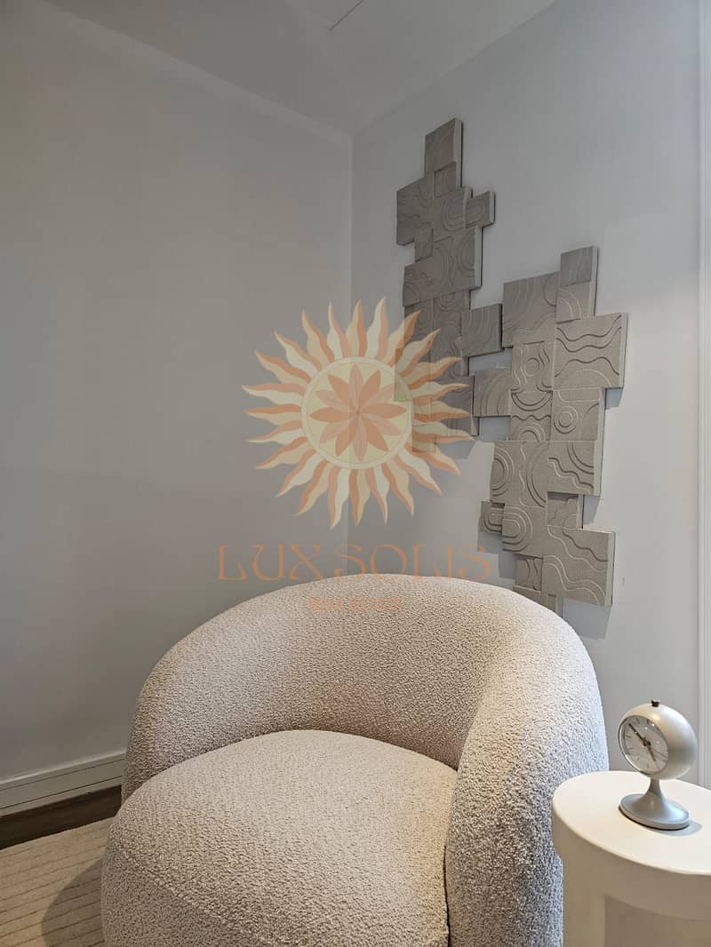 Waterfront Elegance in a Highly Sought Area - Image 6