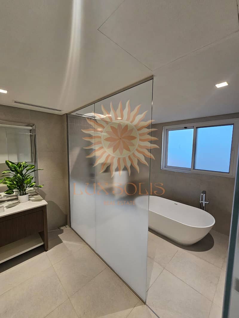 Waterfront Elegance in a Highly Sought Area - Image 7