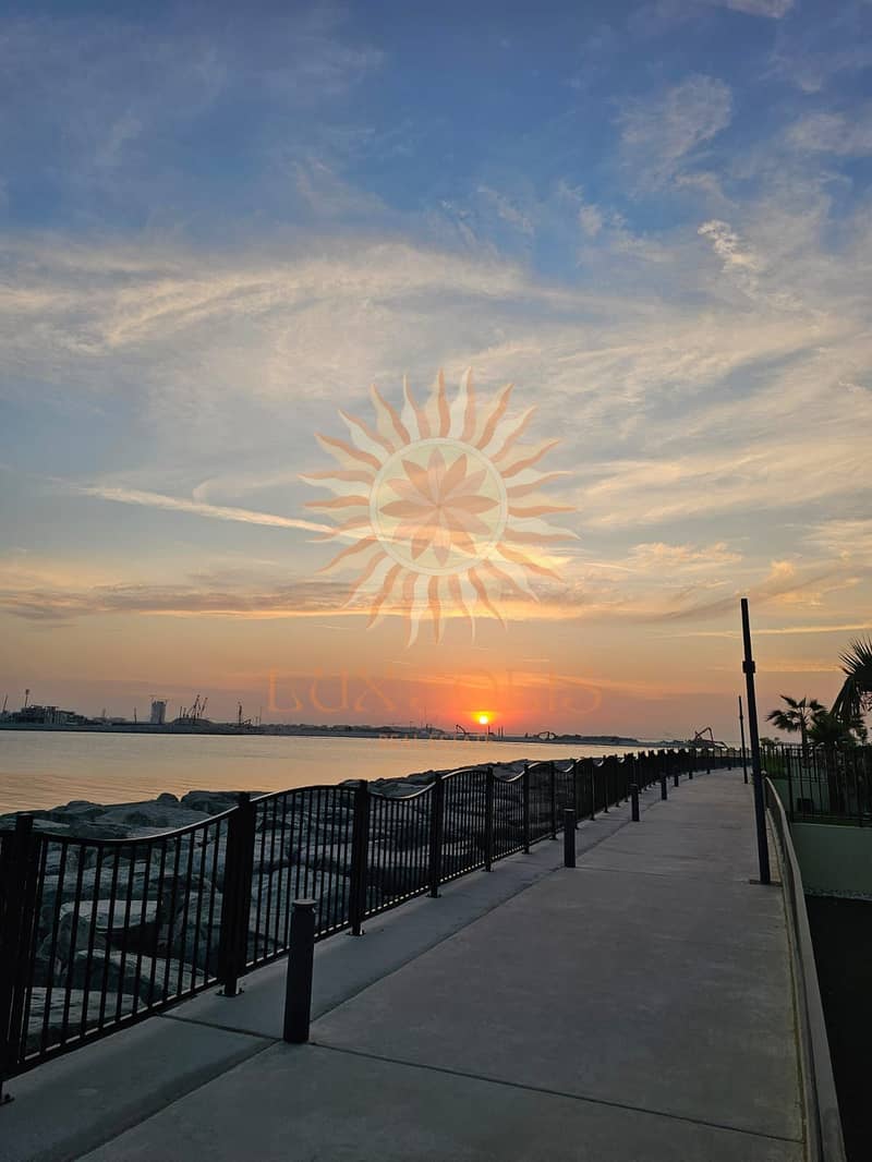 Waterfront Elegance in a Highly Sought Area - Image 14