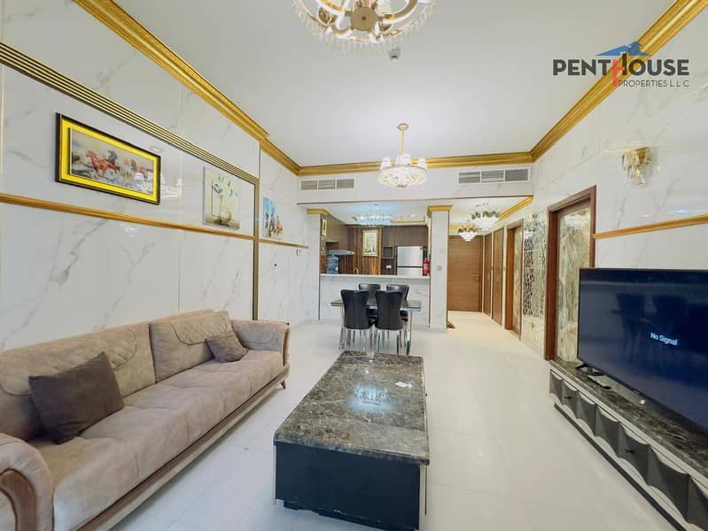 Upgraded Unit |Fully Fitted and furnished | Vacant