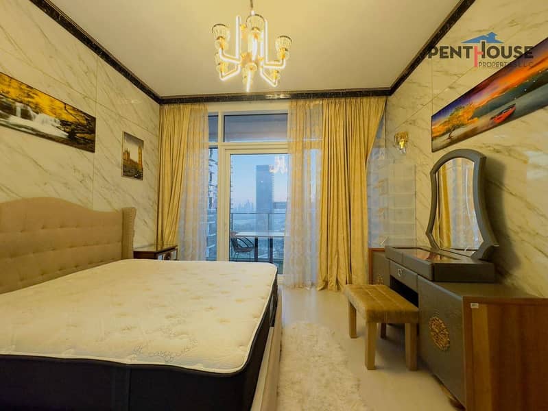 Upgraded Unit |Fully Fitted and furnished | Vacant