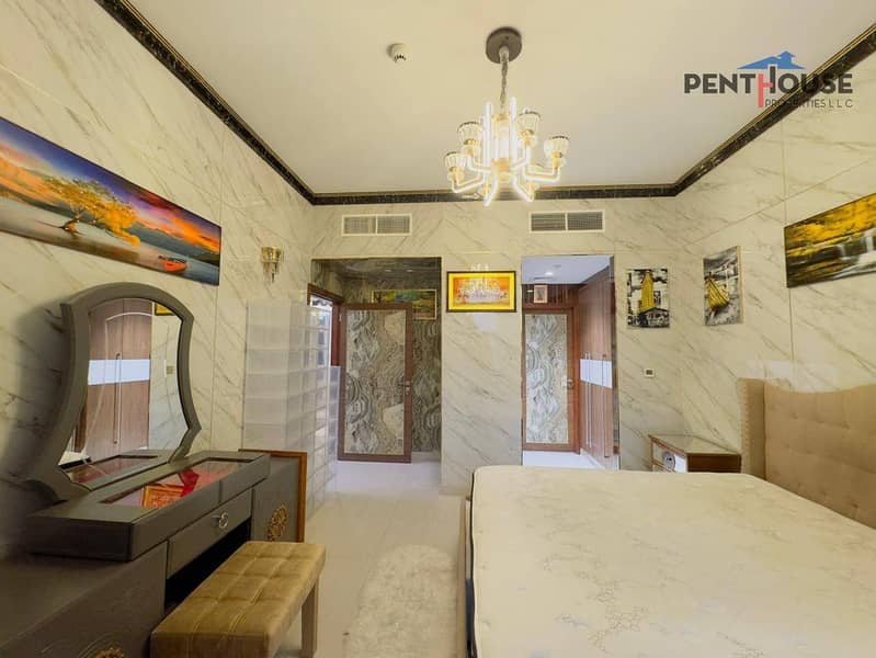 Upgraded Unit |Fully Fitted and furnished | Vacant - Image 7