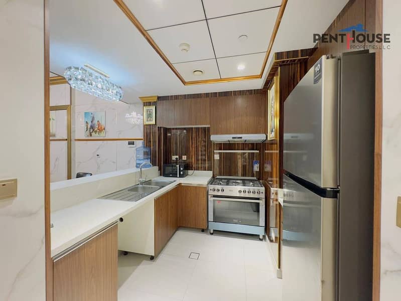 Upgraded Unit |Fully Fitted and furnished | Vacant - Image 8