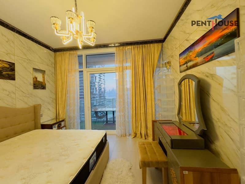 Upgraded Unit |Fully Fitted and furnished | Vacant - Image 9