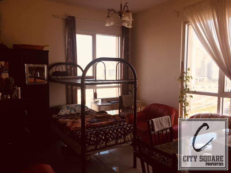 Vacant at Transfer | Lake View | Furnished | Low Floor