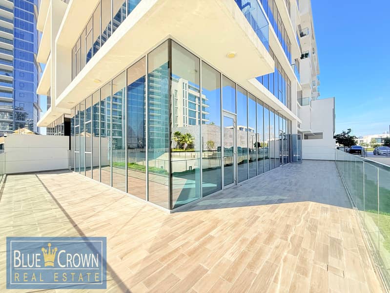 HUGE TARRCE LAGOON VIEW VACANT UNIT