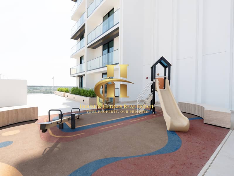 Kitchen Appliances | Modern Amenities | Spacious - Image 16