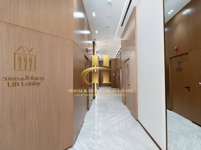 Kitchen Appliances | Modern Amenities | Spacious - Image 17