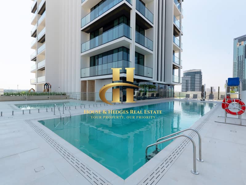 Kitchen Appliances | Modern Amenities | Spacious - Image 18