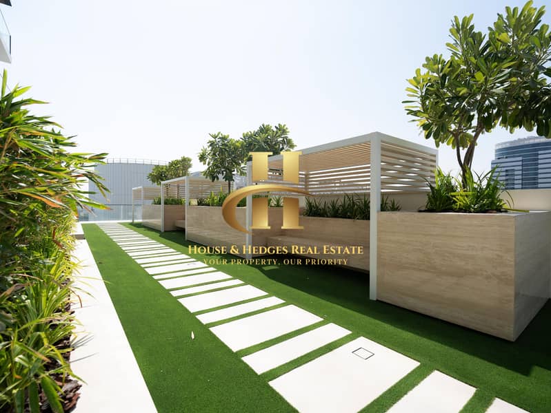 Kitchen Appliances | Modern Amenities | Spacious - Image 21