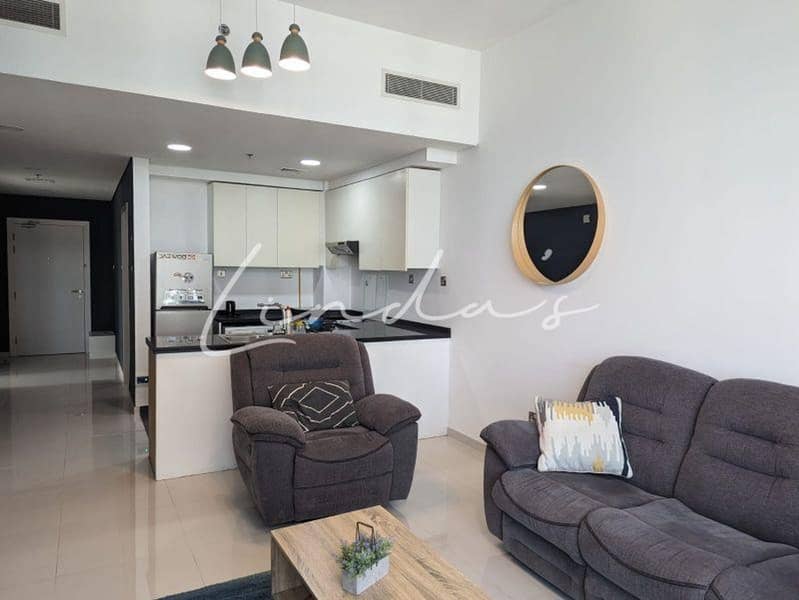 Park-Facing | Spacious 1 Bedroom | High Floor