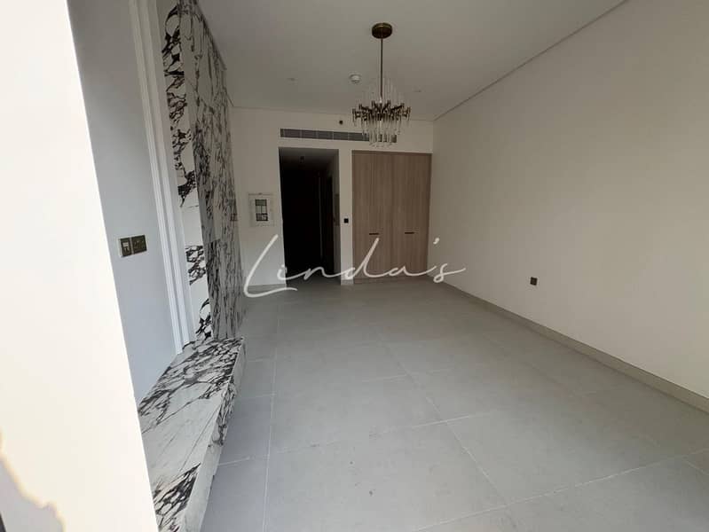 Brand new | Spacious | open view | Fully equipped - Image 12