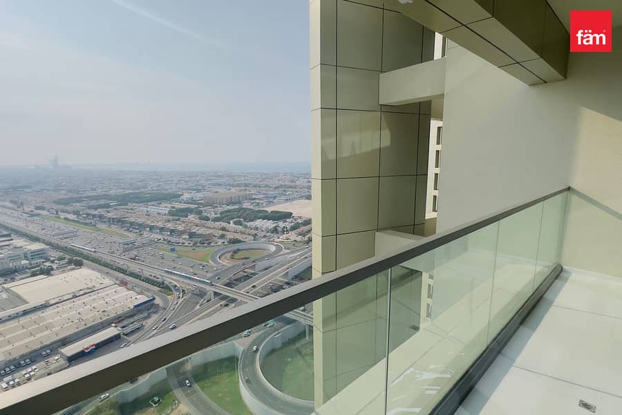 High Floor | With Balcony | Ready to Move