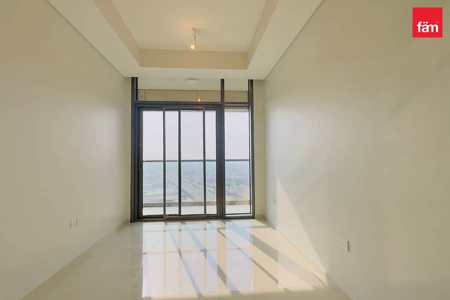 High Floor | With Balcony | Ready to Move - Image 6