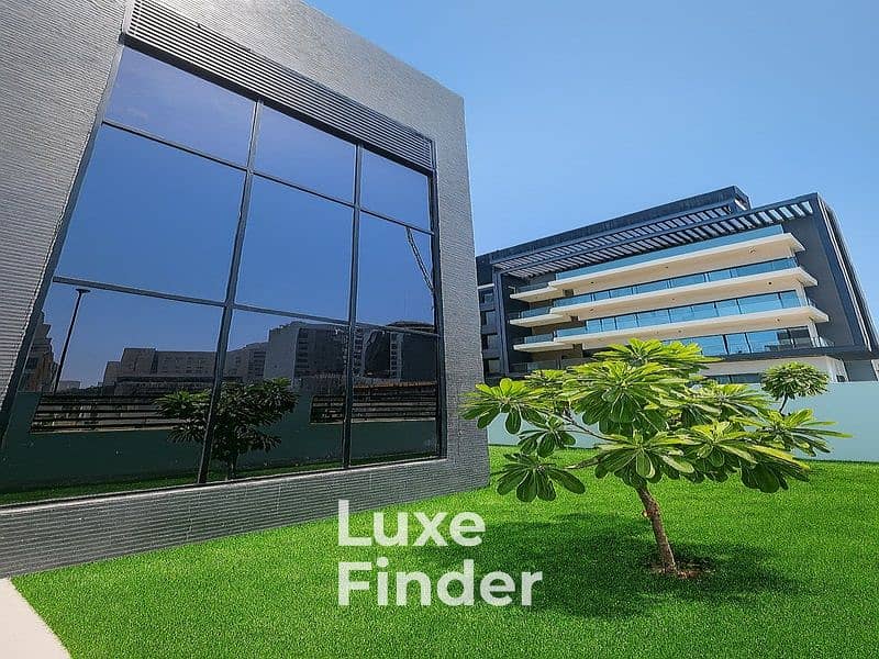 Large Plot | Corner Unit | Private Elevator - Image 23