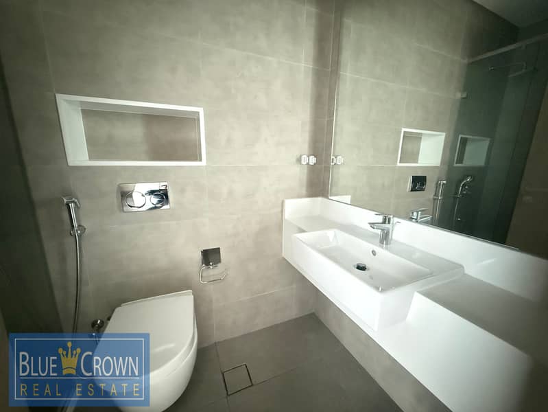 HUGE TARRCE LAGOON VIEW VACANT UNIT - Image 16