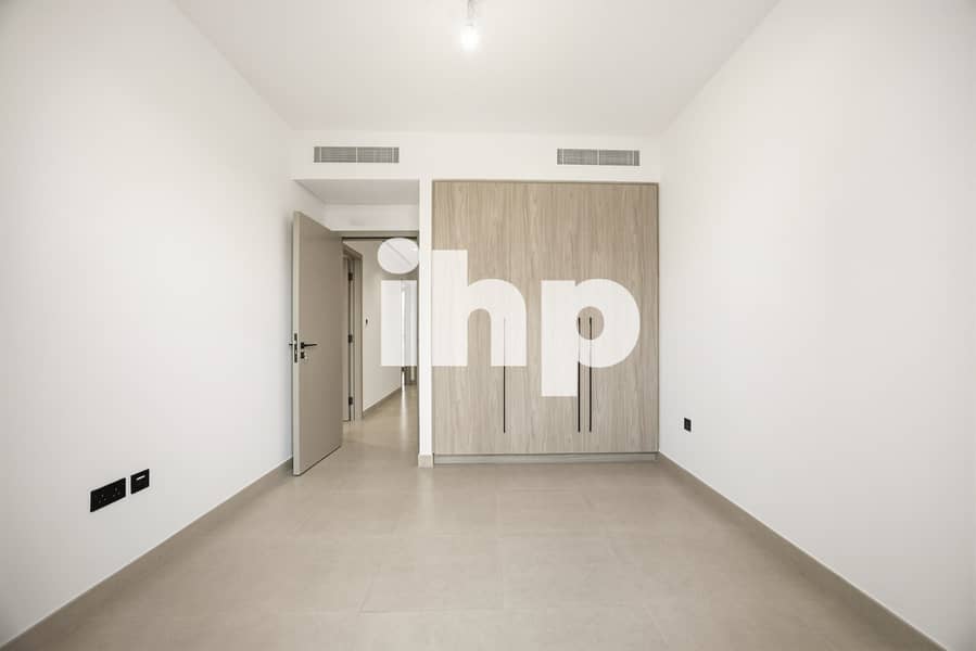 Brand New in the Market | Close to Amenities - Image 20