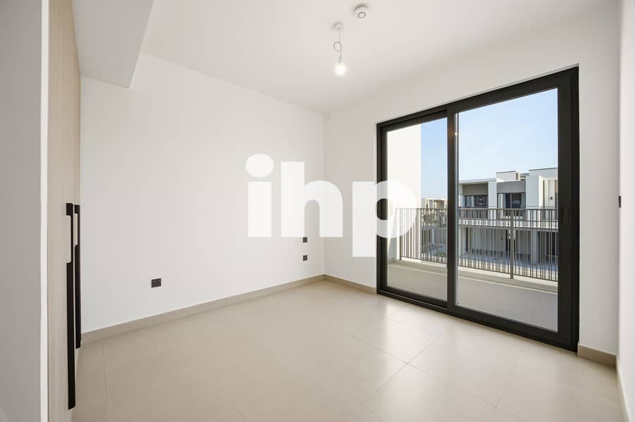 Brand New in the Market | Close to Amenities - Image 17