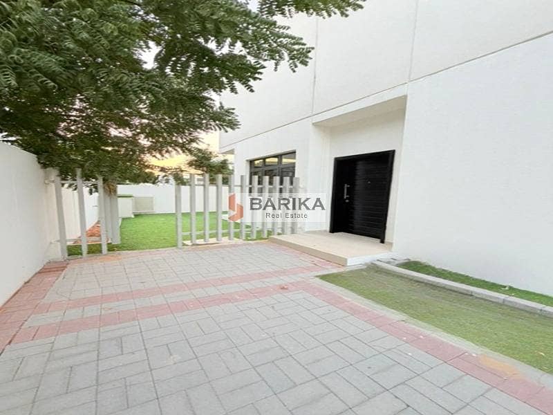 Luxury 3BR + Maid Villa with Private Garden - Image 22