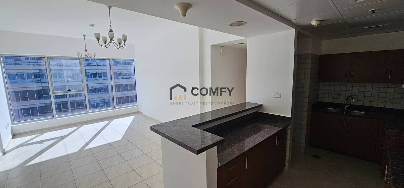 DISTRESS DEAL | 2 BEDROOM HALL WITHOUT BALCONY 72,000/- 4 CHEQS