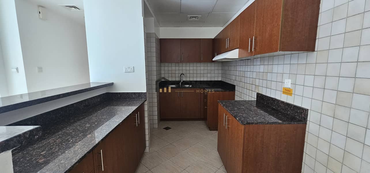 DISTRESS DEAL | 2 BEDROOM HALL WITHOUT BALCONY 72,000/- 4 CHEQS