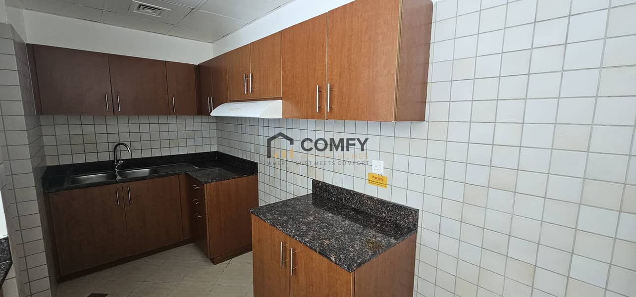 DISTRESS DEAL | 2 BEDROOM HALL WITHOUT BALCONY 72,000/- 4 CHEQS - Image 7