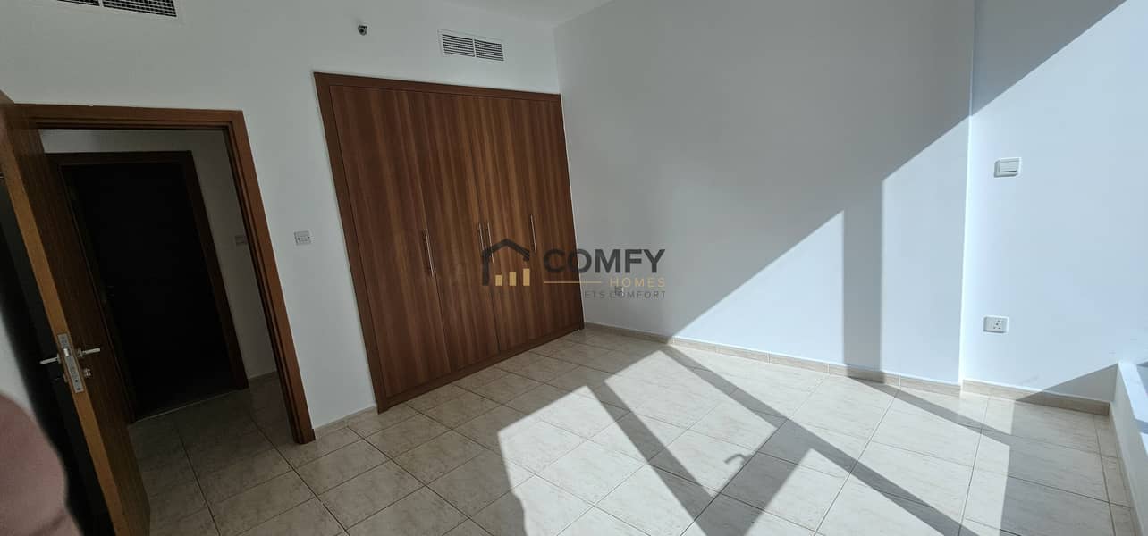 DISTRESS DEAL | 2 BEDROOM HALL WITHOUT BALCONY 72,000/- 4 CHEQS - Image 16