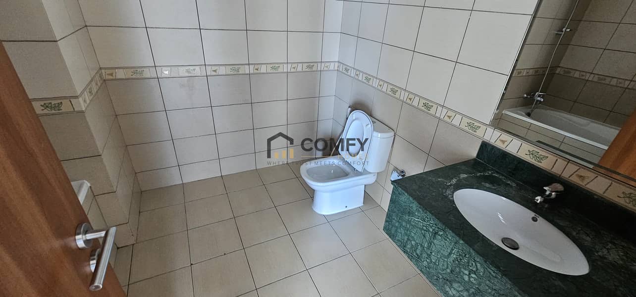 DISTRESS DEAL | 2 BEDROOM HALL WITHOUT BALCONY 72,000/- 4 CHEQS - Image 17