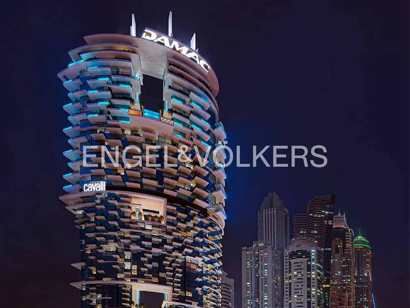 Ultra-Luxury Duplex with Private Sky Pool - Image 18