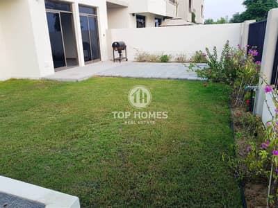 Large 4BR townhouse with landscaped garden area Large 4BR townhouse with landscaped garden area