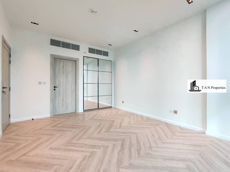 4 Bed Penthouse | Huge Terrace | Luxurious - Image 12