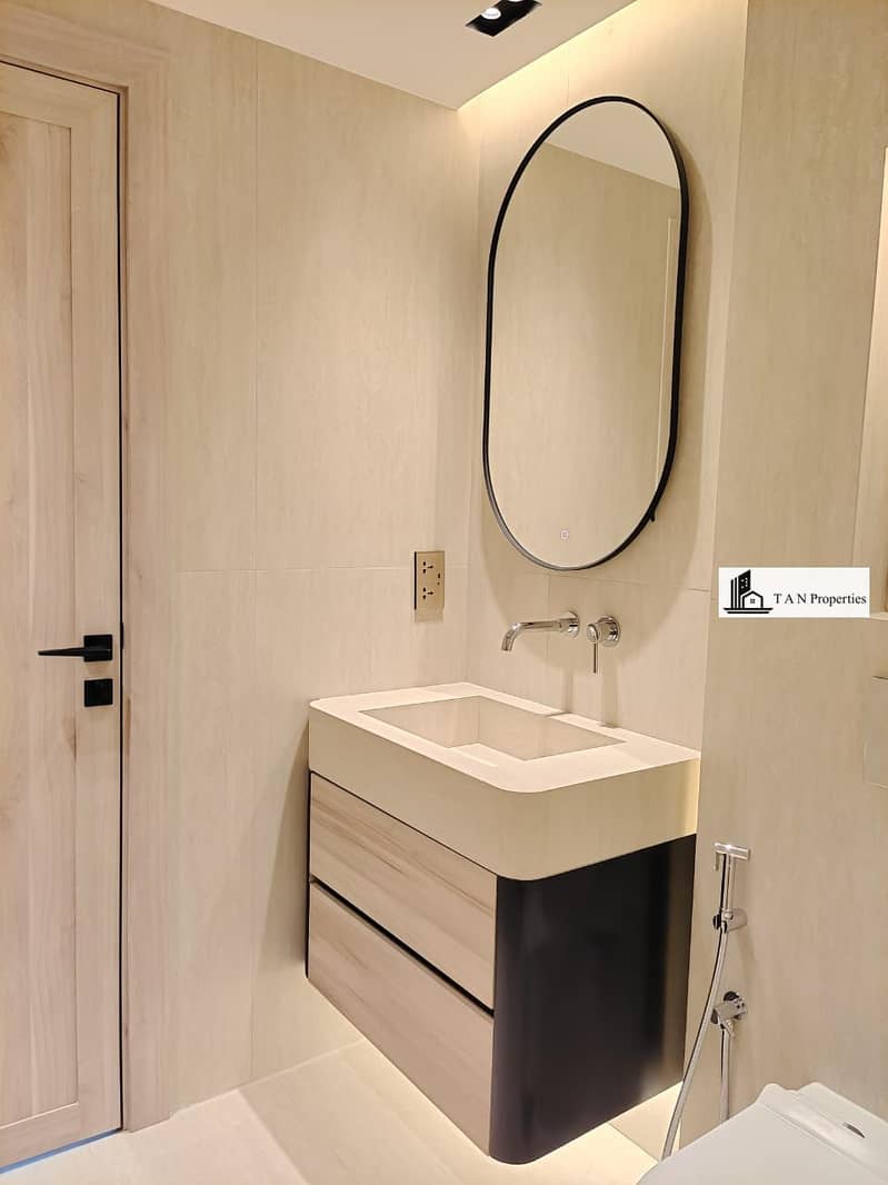 4 Bed Penthouse | Huge Terrace | Luxurious - Image 19