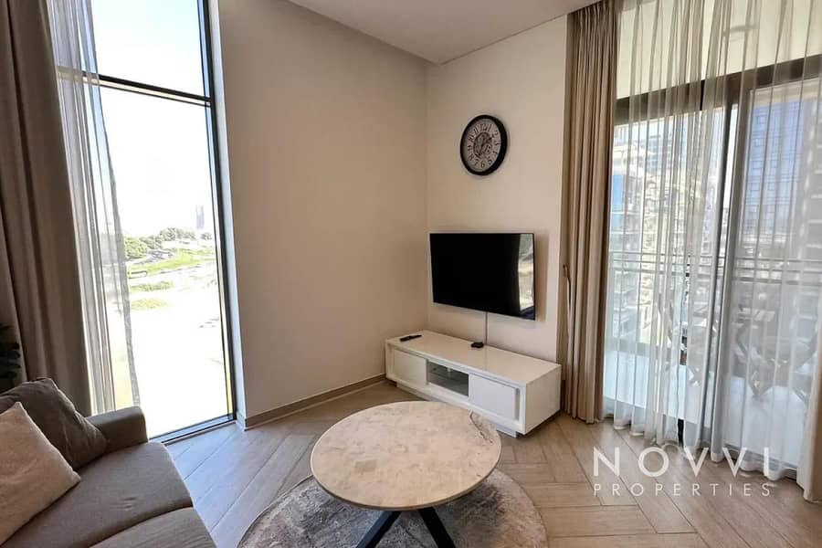 Vacant Now | Fully Furnished | 4 Cheques