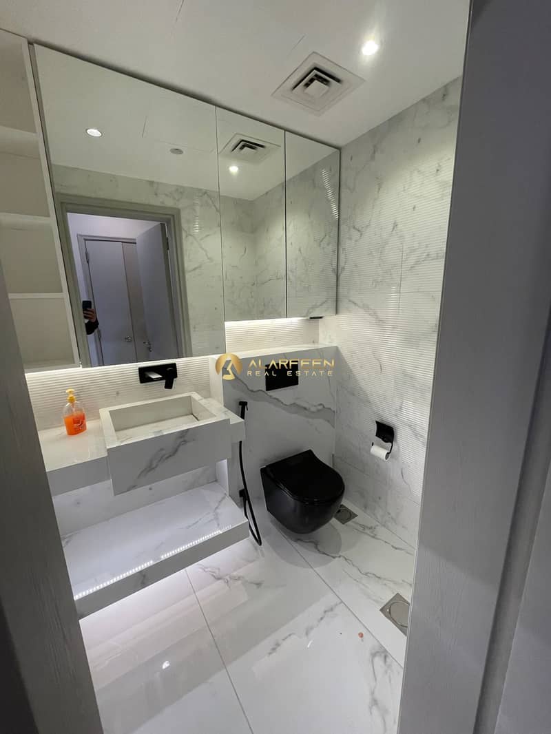 Upgraded Villa | 3Br+Maid+Study | Community View - Image 10