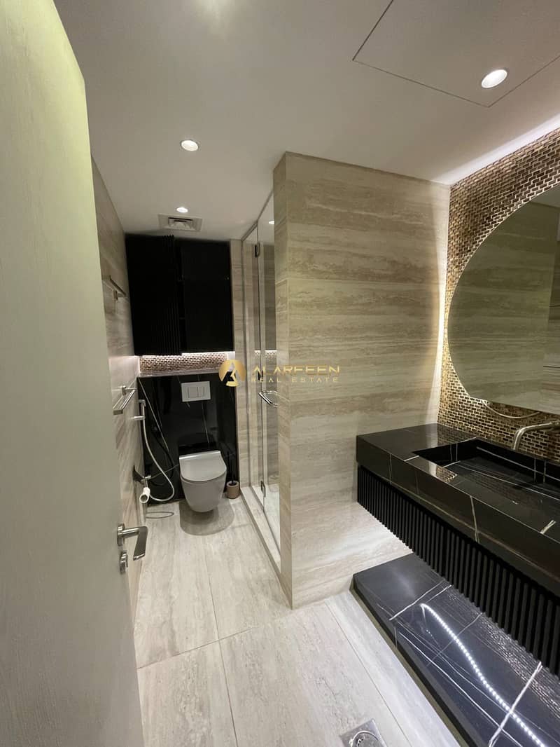 Upgraded Villa | 3Br+Maid+Study | Community View - Image 11