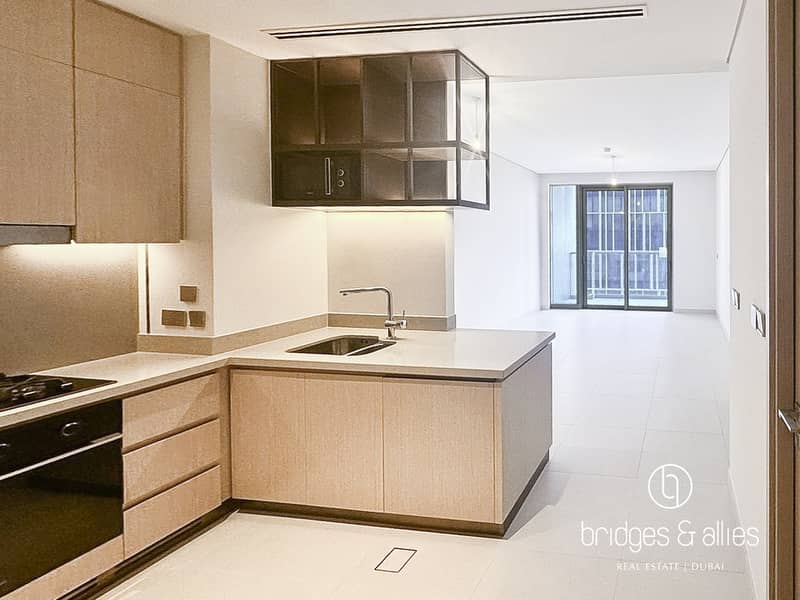 HIGH FLOOR | BRAND NEW | SPACIOUS LAYOUT