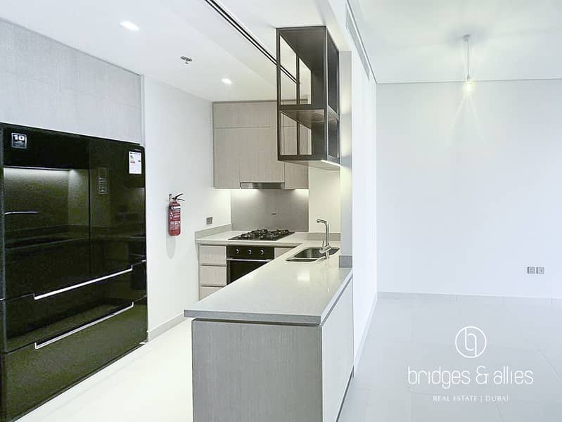 HIGH FLOOR | BRAND NEW | SPACIOUS LAYOUT